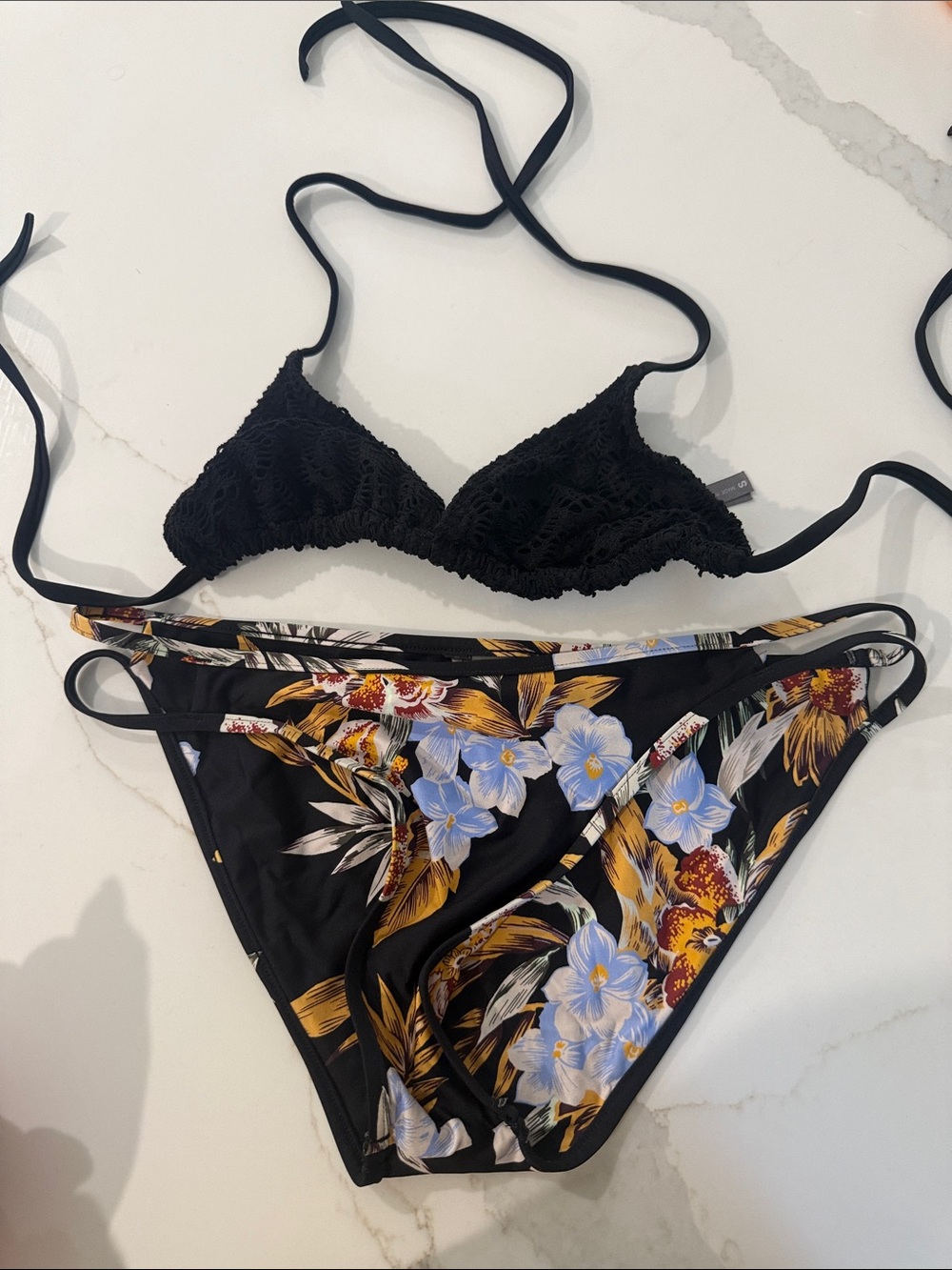 Volcom Black Lace Triangle Top with Blue & Yellow Floral Bottoms